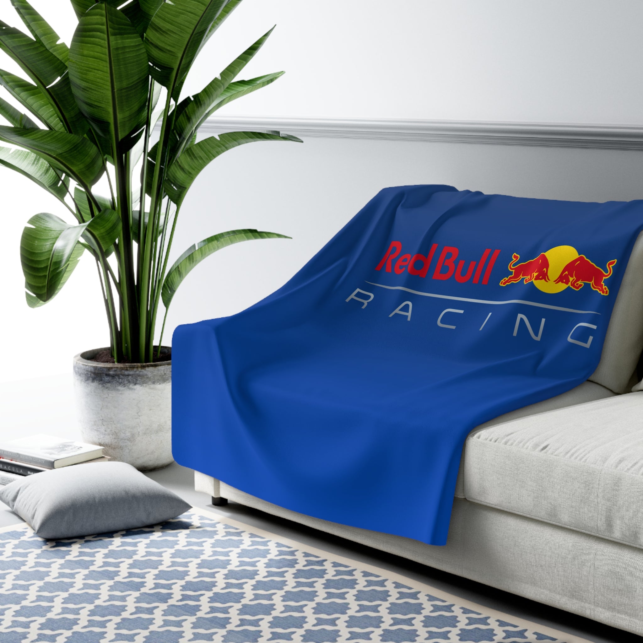 Blue and red racing-inspired sherpa fleece blanket with soft sherpa interior and bold Grand Prix design. Perfect for motorsport fans.